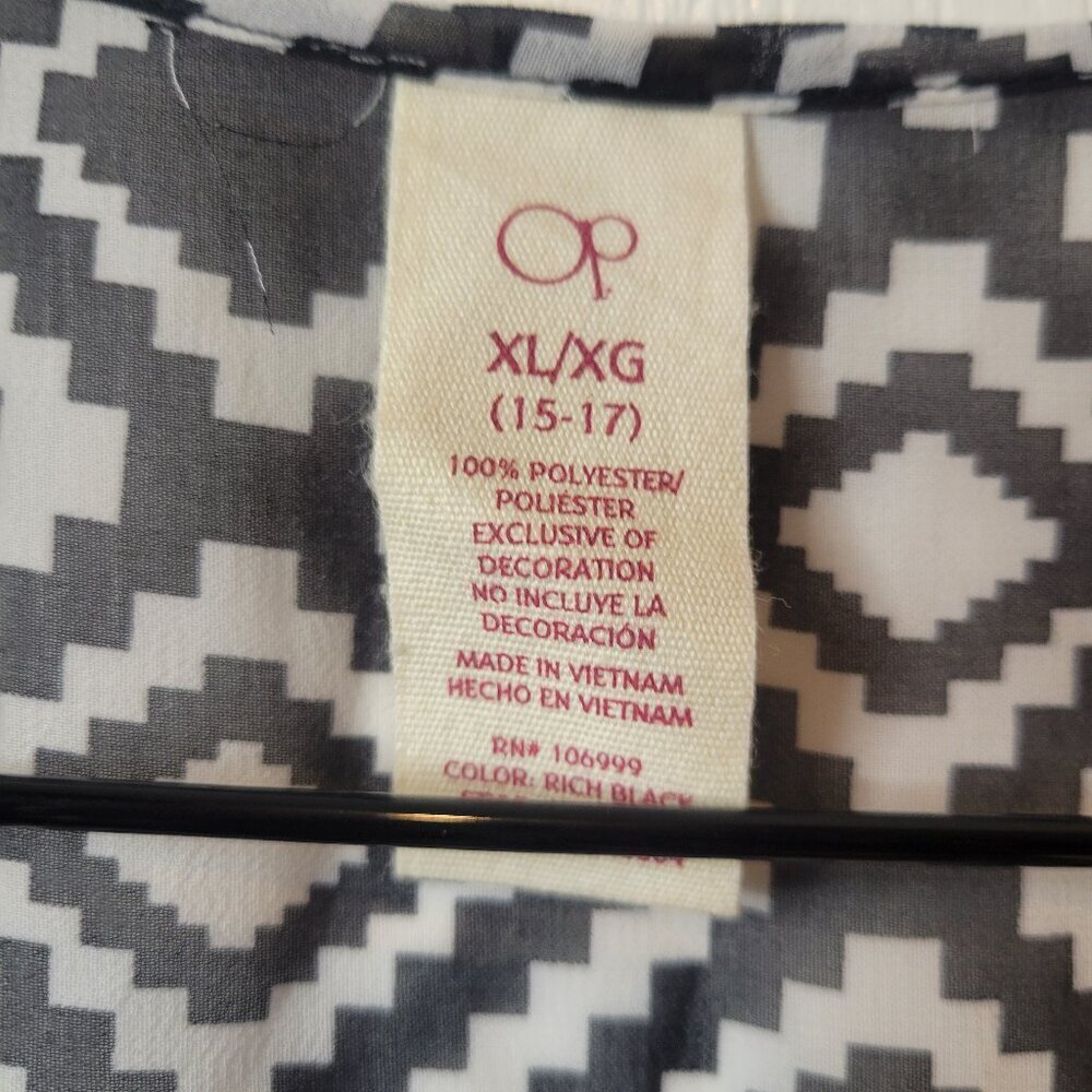 OP Cardigan - Picture 2 of 4